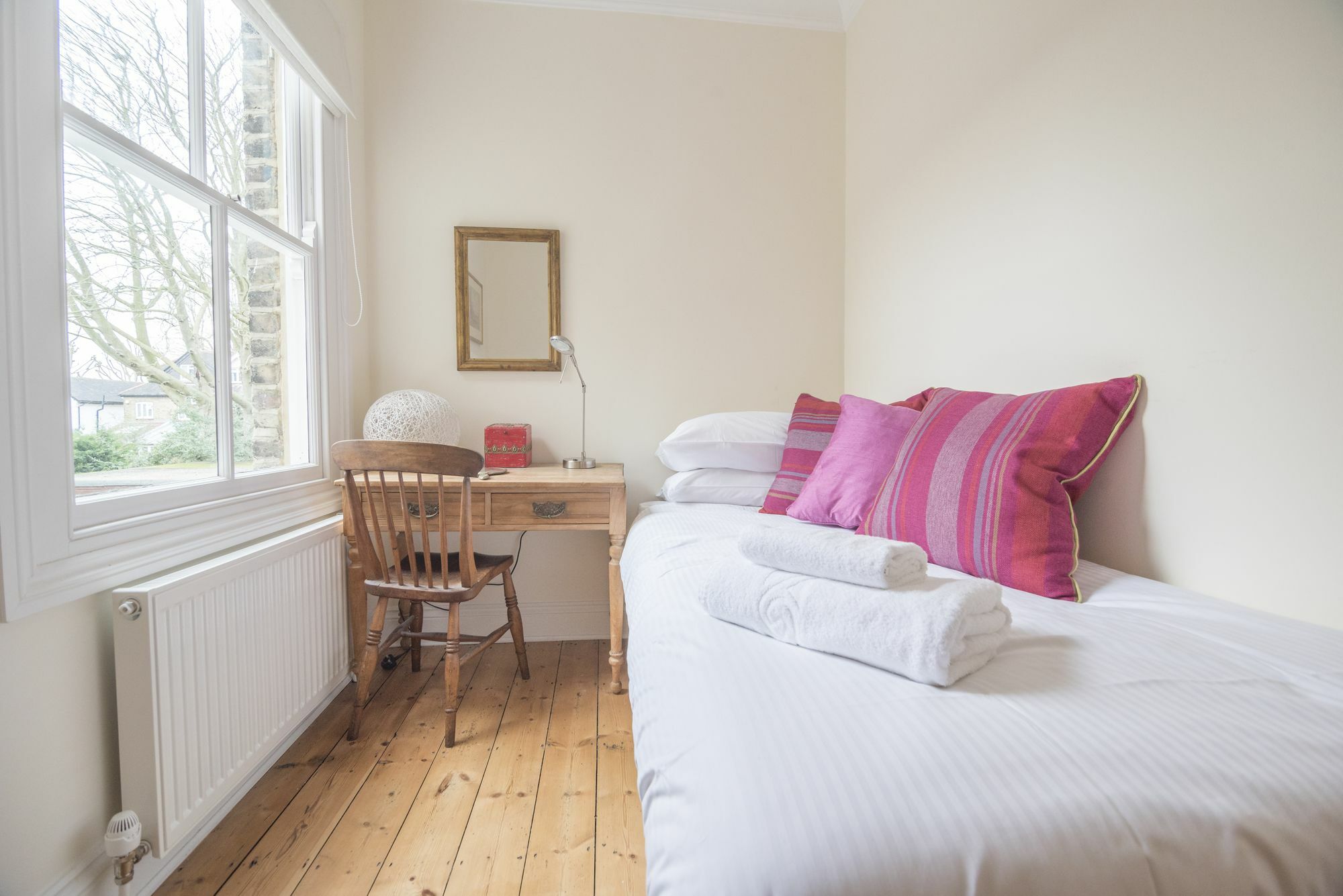 Traditional Home In Kew Gardens By Underthedoormat Richmond  Luaran gambar
